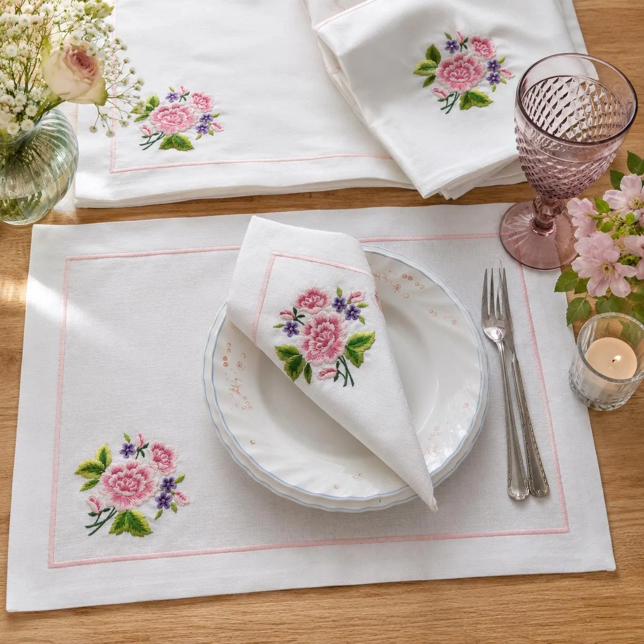 Floral Embroidered Linen Placemat and Napkin Set: Turkish Motif, Handmade