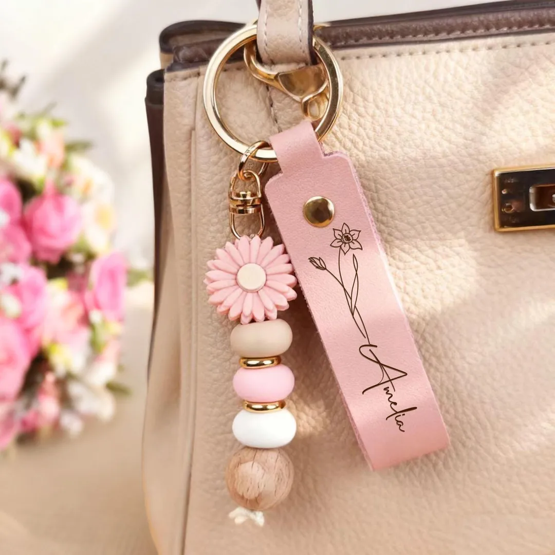 Personalized Daisy Bead Name Keychain